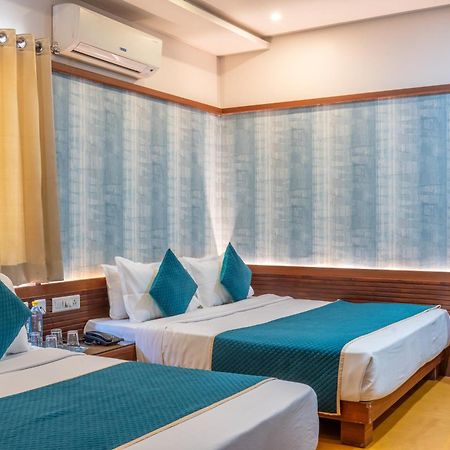 Uddhav Vilas A Family Hotel Udaipur Exterior photo