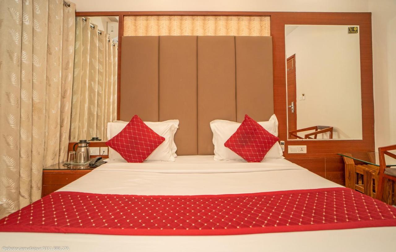 Uddhav Vilas A Family Hotel Udaipur Exterior photo
