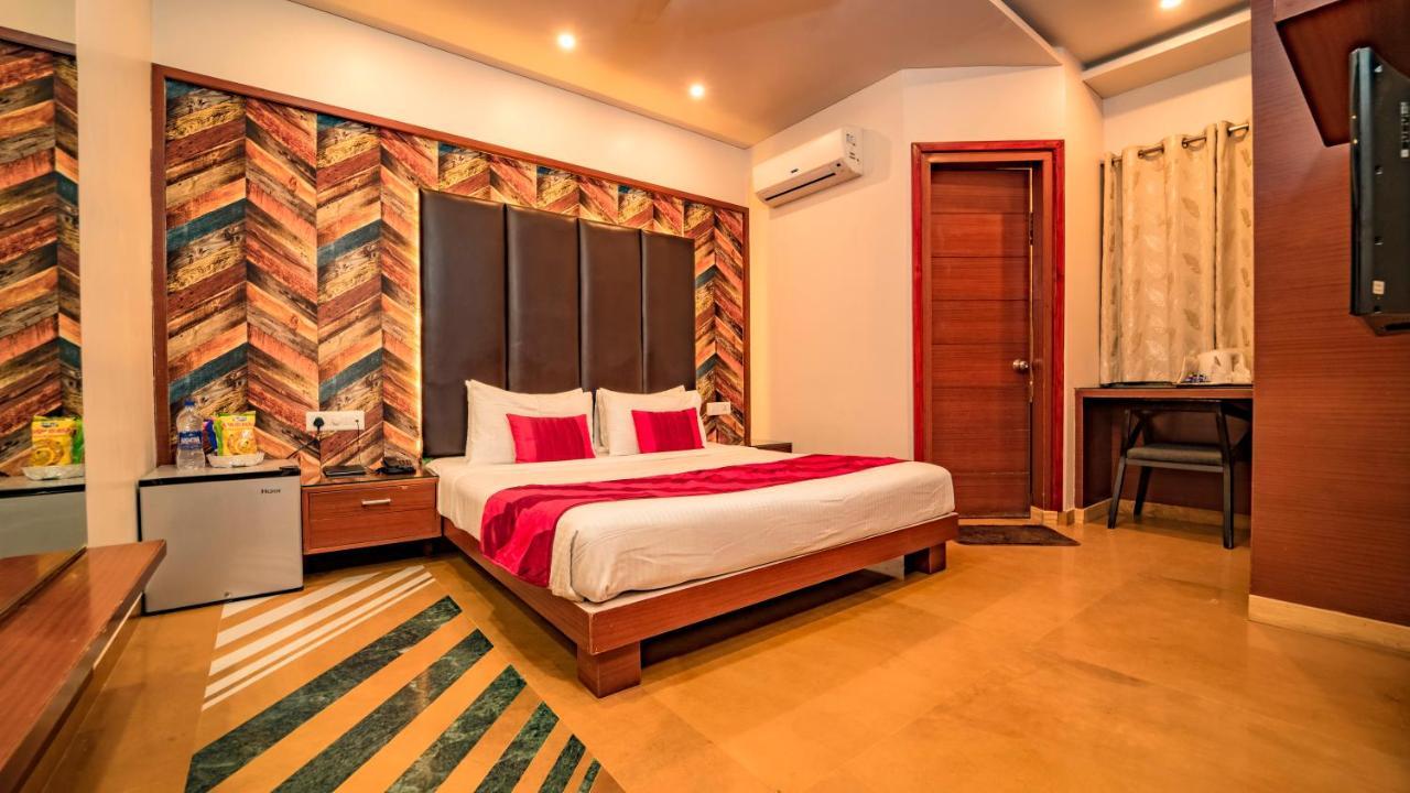 Uddhav Vilas A Family Hotel Udaipur Exterior photo